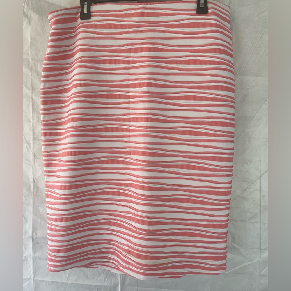 Pink and black pencil skirt